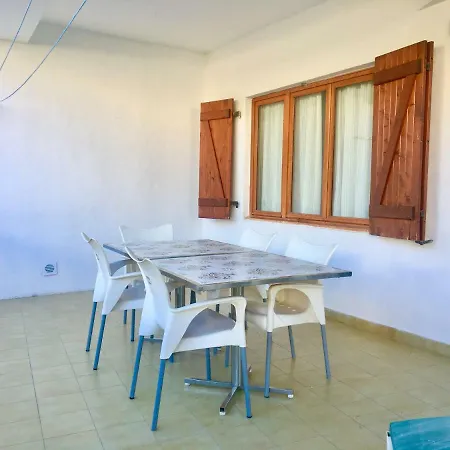 En El Centro Del Albir البير